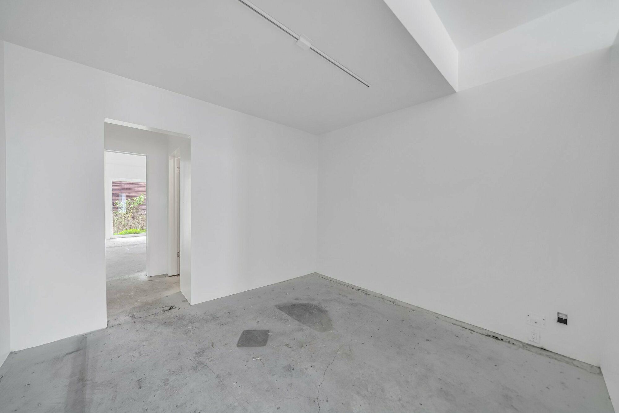 Lease/SOMA Office/Mixed Use Space